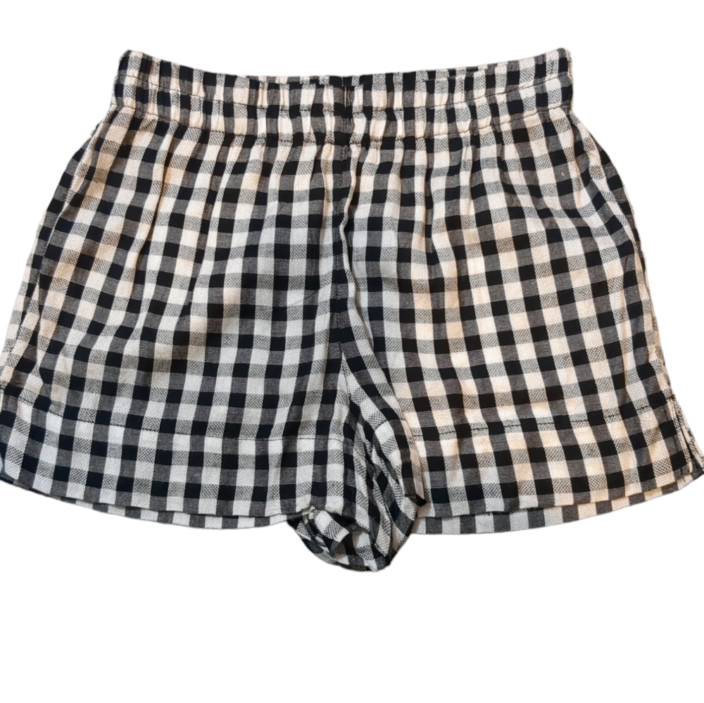Kendall & Kylie Short size XS color white/Black